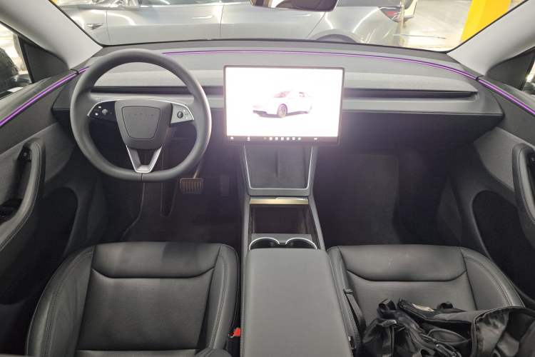 Used Tesla Model Y 2025 Rear-Wheel-Drive Version