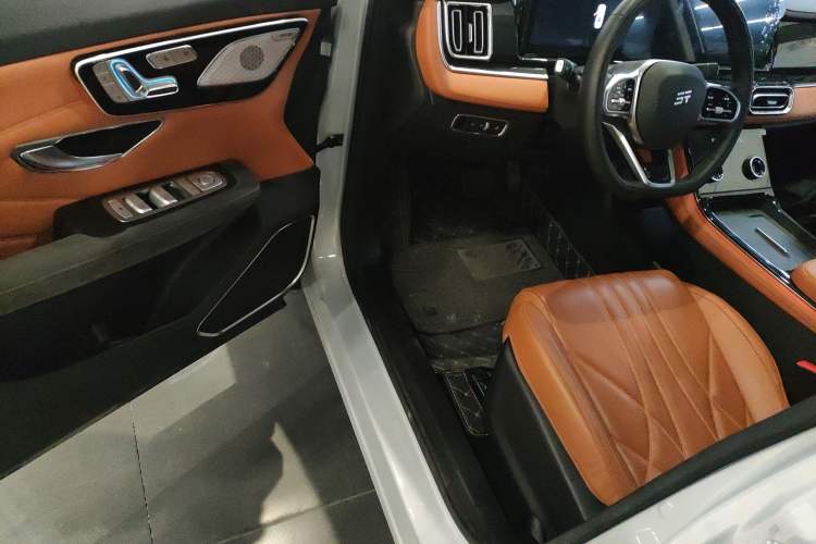 Used JETOUR Shanhai Shanhai L7 2024 1.5T 120 km MAX 7-Seater