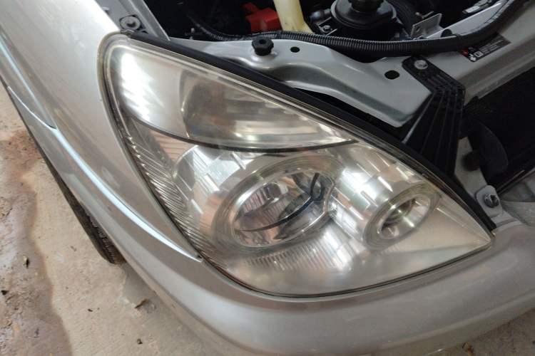 Used Buick GL8 2014 2.4L Comfort Edition Right Front Headlight