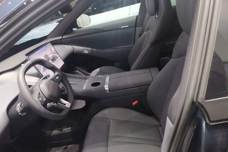 Used Xiaomi Auto YU7 2025 Ultra-Long Range All-Wheel Drive Pro Version
