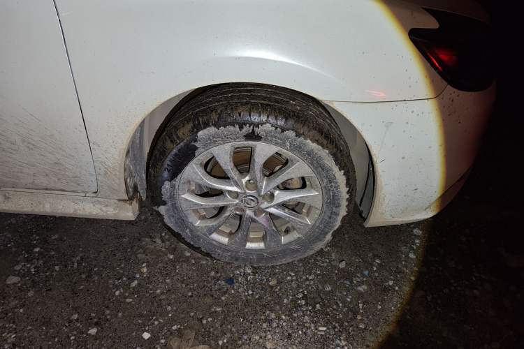 Used Nissan Sylphy 2016 1.6 XL CVT Deluxe Edition Right Front Wheel Hub