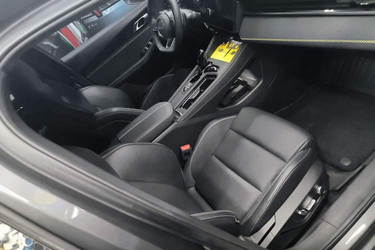 Used Lynk & Co 03 2023 2.0TD DCT H-Power Halo
