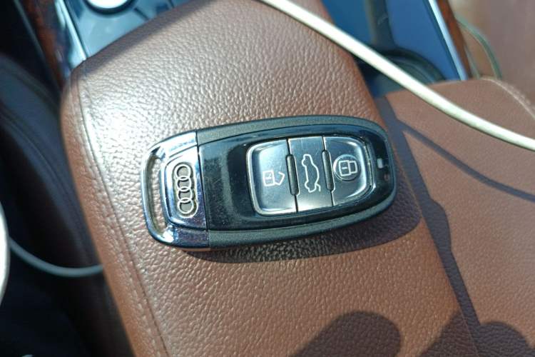 Used Audi A8 2012 A8L 45 TFSI quattro Comfort model