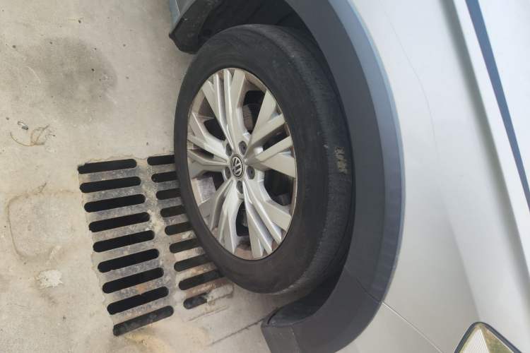 Used Volkswagen C-TREK 2017 230TSI DSG Comfort Version
