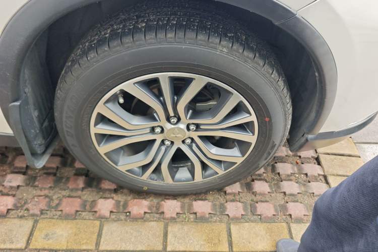 Used Mitsubishi Outlander 2016 2.4L 4x4 Luxury Edition 7-Seater
