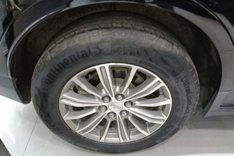 Used Cadillac XT5 2018 25T Luxury Model