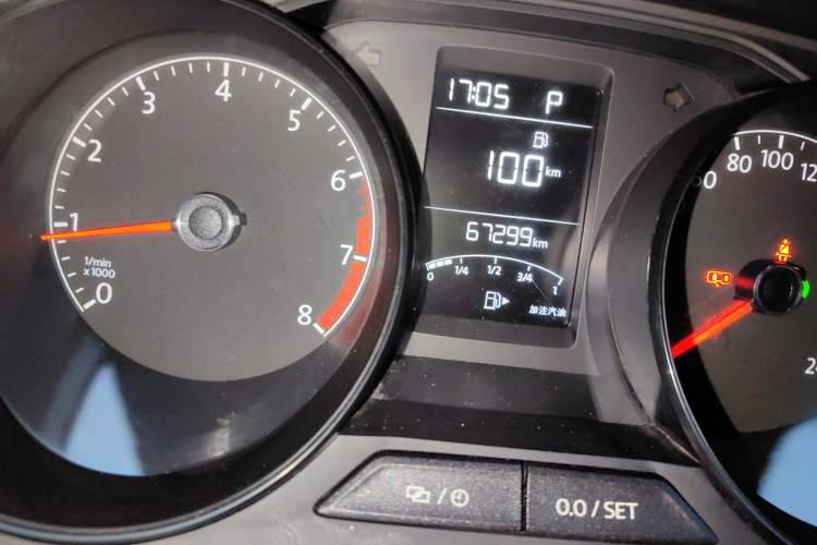 Used Volkswagen Lavida 2015 1.6L Automatic Fashion Edition
