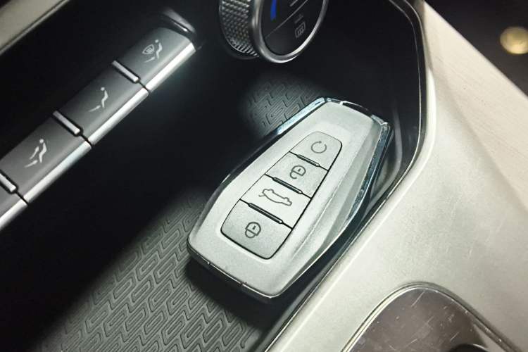 Used Geely Auto Coolray 2020 Facelift 240T DCT Hunter Vehicle Key