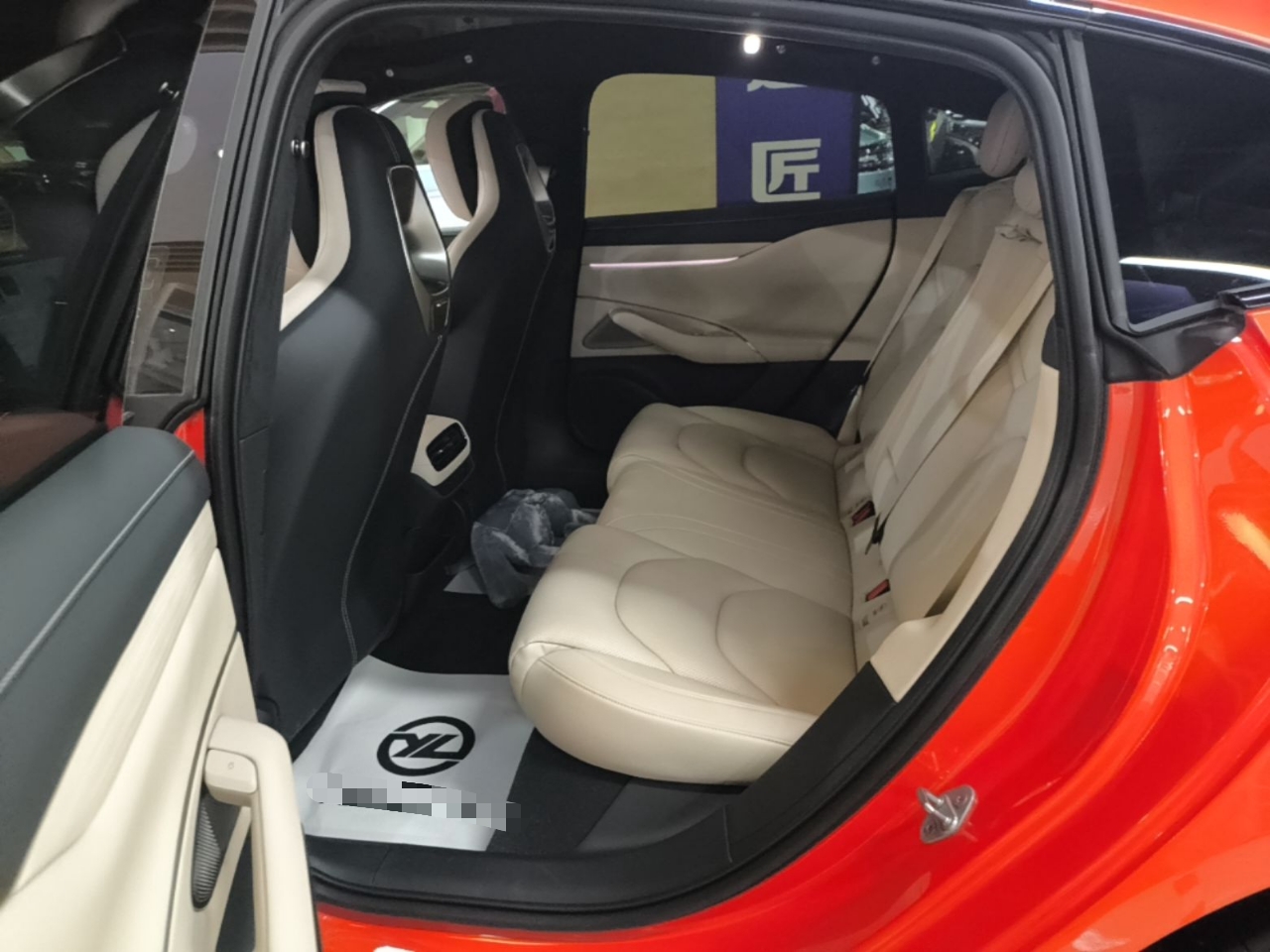 Xiaomi Auto SU7 2024 Four-Wheel Drive Ultra-Long Range Advanced Intelligent Driving Max Edition — снимка 20