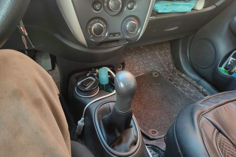 Used Nissan Sunny 2015 1.5XE Manual Comfort Edition
