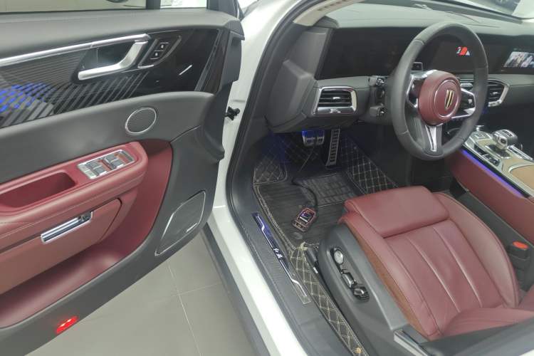 Used Hongqi E-HS9 2022 660 km Range Flagway Edition Six Seats