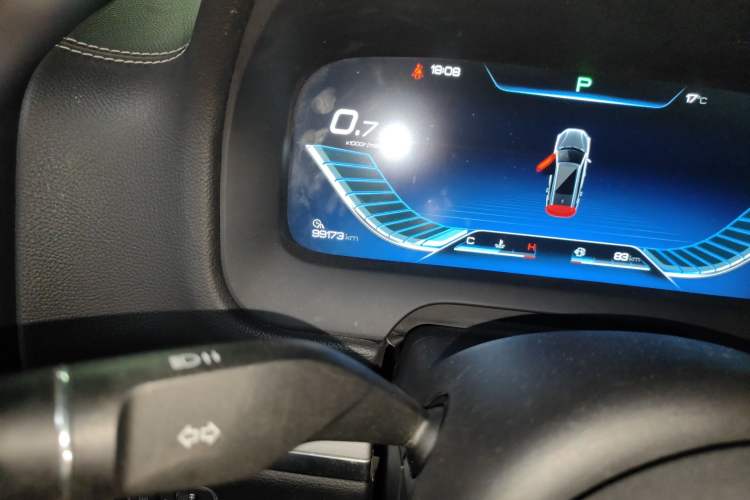 Used BYD Tang 2019 2.0T Automatic SmartConnect Luxury 7-Seater China VI Standard Odometer Close Up