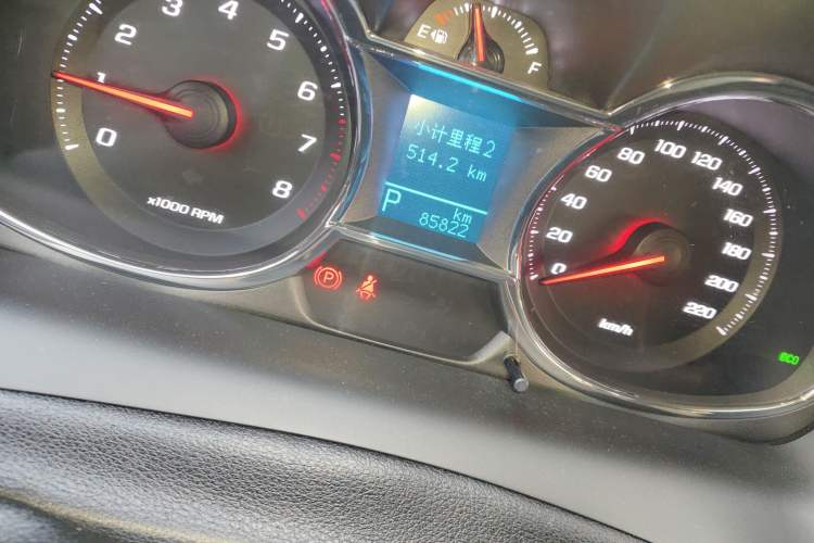 Used Chevrolet Captiva 2017 2.4L 4x4 Flagship Edition 7-Seater Odometer Close Up