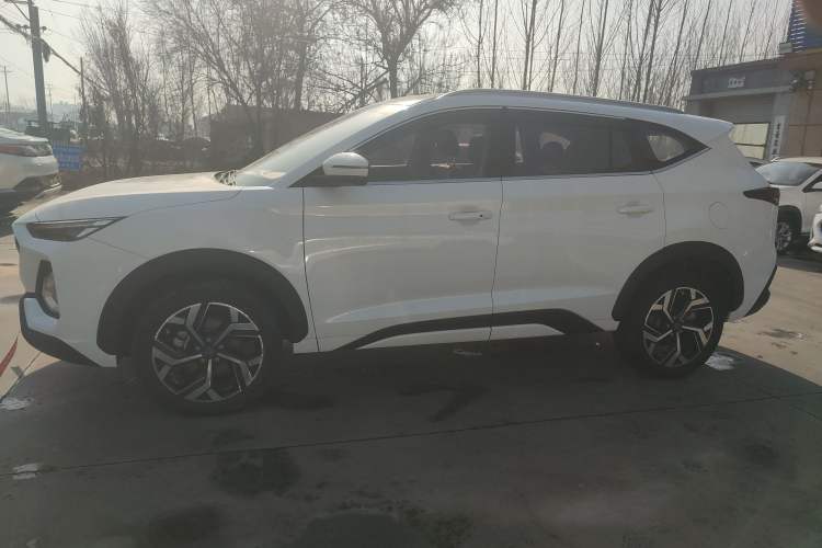 Used SOL X8 2021 300T DCT Luxury Smart Connect Edition 5 Seats
