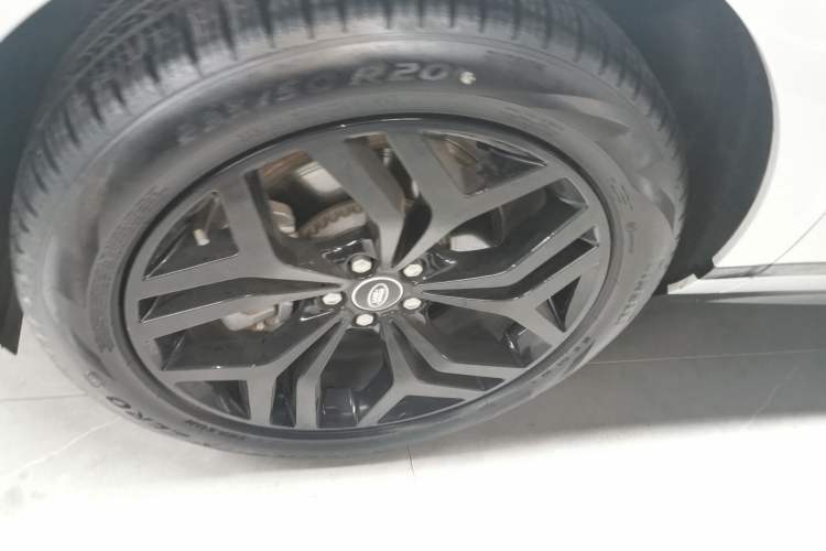 Used Land Rover Range Rover Evoque New Energy 2023 Aurora L P300e Plug-in Hybrid Electric Version