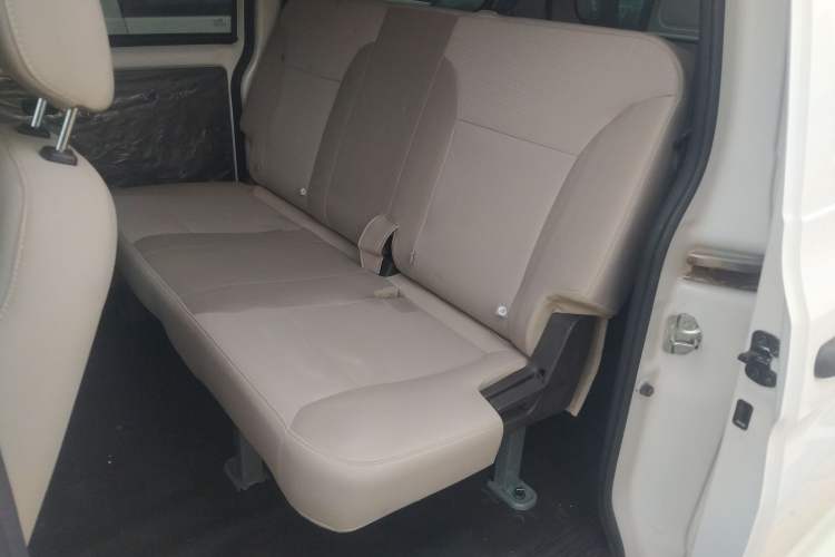 Used Wuling Hongguang V 2022 1.5L Jingqu Version Hydraulic Power Steering LAR Left Rear Seat