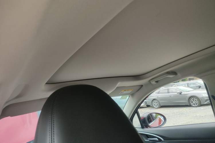 Used ORA Good Cat GT 2022 Mulan Edition 480km Long-Range续航 Headliner