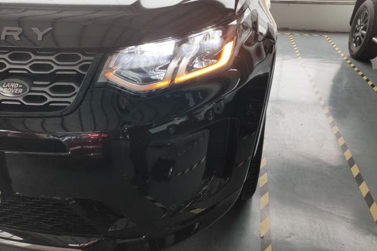 Used Land Rover Discovery Sport 2020 249 PS R-Dynamic Performance Edition Left Front Headlight