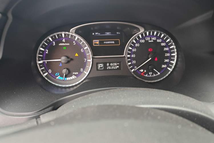 Used Infiniti QX60 2016 2.5 S/C Hybrid Two-Wheel-Drive Excellence Edition China V Standard Odometer Close Up