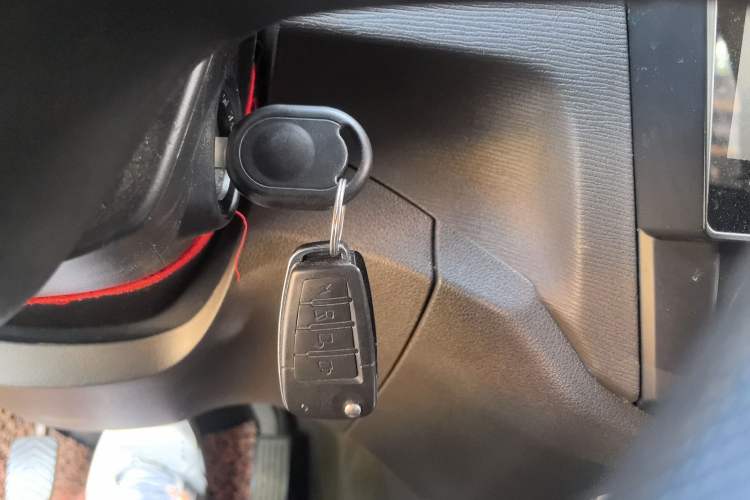 Used Wuling Hongguang 2015 1.5L S Base Model China IV