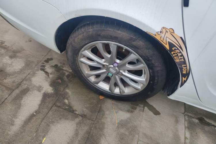 Used Geely Auto Vision 2019 Upgraded Model 1.5L Manual Luxury Version China VI Standard
