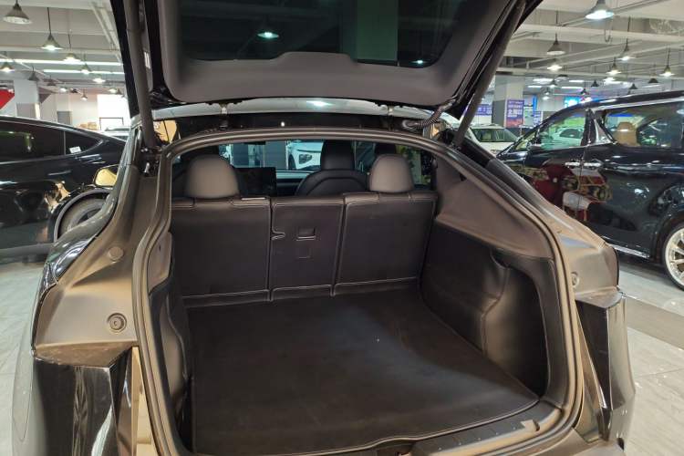 Used Tesla Model Y 2026 Rear-Drive Model