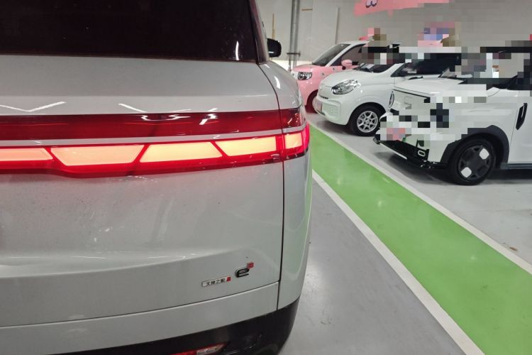 Used Denza N9 2025 Flagship Model Right Rear Taillight