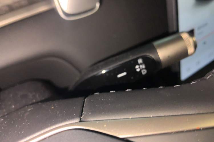 Used ONVO Luxeed L90 2025 Model—Max Six-Seater Version