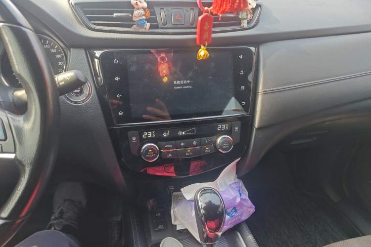 Used Nissan X-Trail 2021 2.5L CVT 4WD XL ITS Luxury Navigation Edition Audio And AC Panel