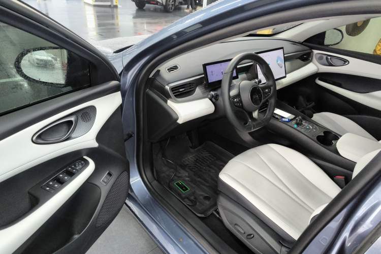 Used BYD Seal 05 DM-i 2025 DM-i Intelligent Drive 120KM Flagship Model Driver Seat