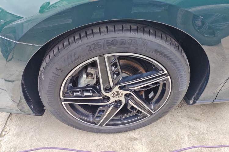 Used MG 7 2023 1.5T DCT Luxurious Supreme Edition
