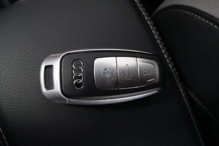 Used Audi Q3 2022 40 TFSI Fashion Dynamic Model
