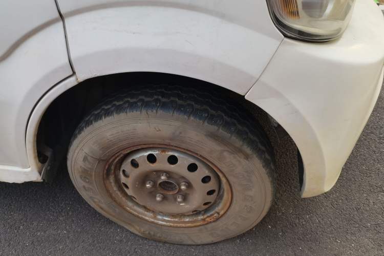 Used CHANGAN KAICHENG Xingguang 4500 2012 1.3L Base Version 4G13S1 Right Front Wheel Hub