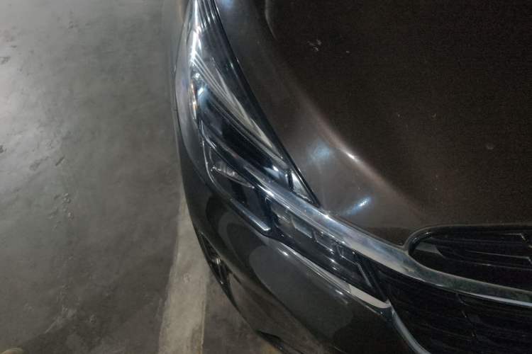 Used Buick GL8 2020 Land Business Class 652T Luxury Model Right Front Headlight