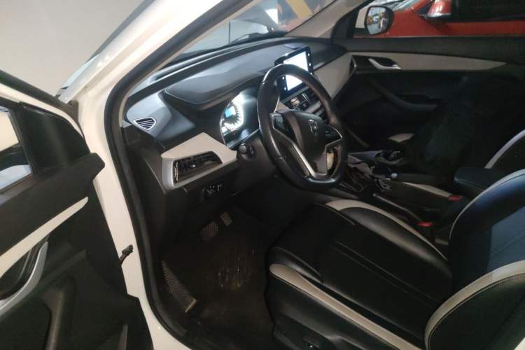 Used Baojun 360 2019 1.5L CVT Luxury Model China VI Emission Standard
