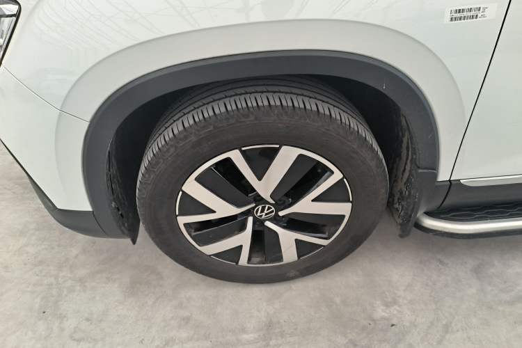 Used Volkswagen Tayron 2024 330TSI Two-Wheel Drive Luxury Plus Advanced Version Left Front Wheel Hub