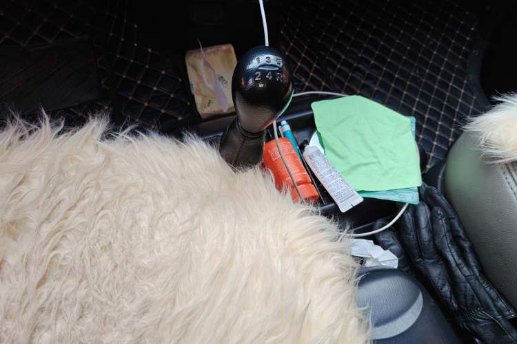 Used JAC Group Refine 2011 2.0L Shuttle Gasoline Comfort Edition HFC4GA3