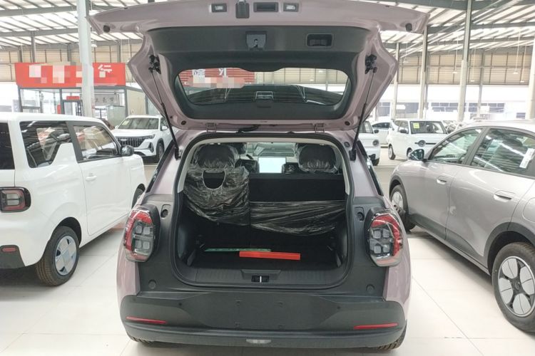 Used AION UT 2025 330 Starlight Edition Trunk