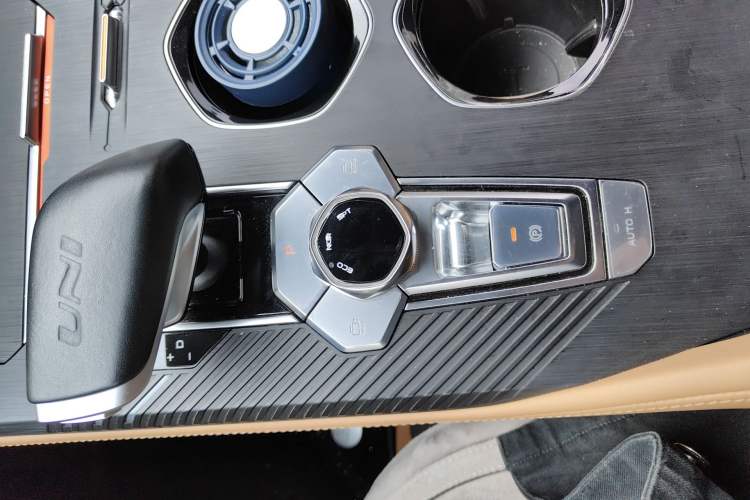 Used CHANGAN UNI-K 2021 2.0T All-Wheel Drive Prestige Version