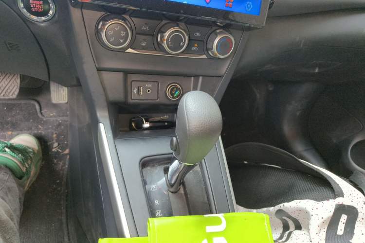 Used Nissan Sylphy 2024 Classic 1.6XE CVT Comfort Edition Gear Lever