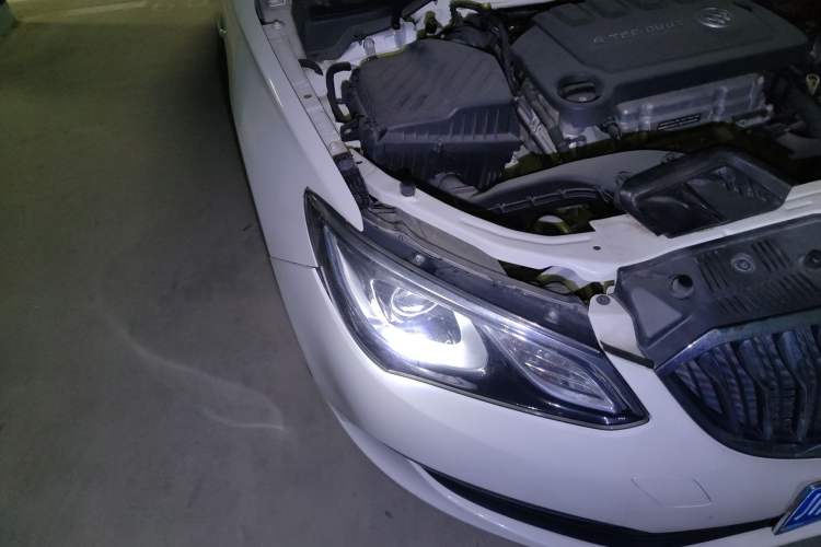 Used Buick GT 2016 15N Automatic Elite Edition Right Front Headlight