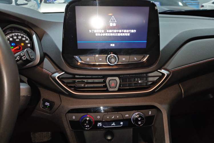 Used Chevrolet Orlando 2019 Redline 530T Automatic Enjoyment Version (5+2 Seating) China VI
