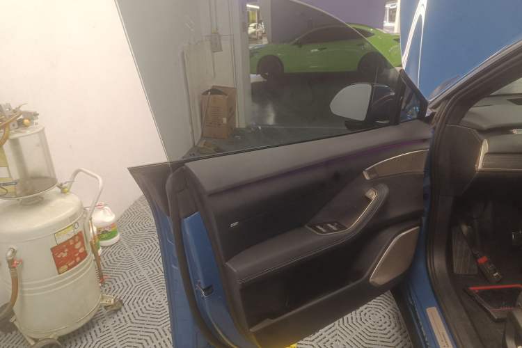 Used ONVO L60 2024 60 kWh All-Wheel Drive
