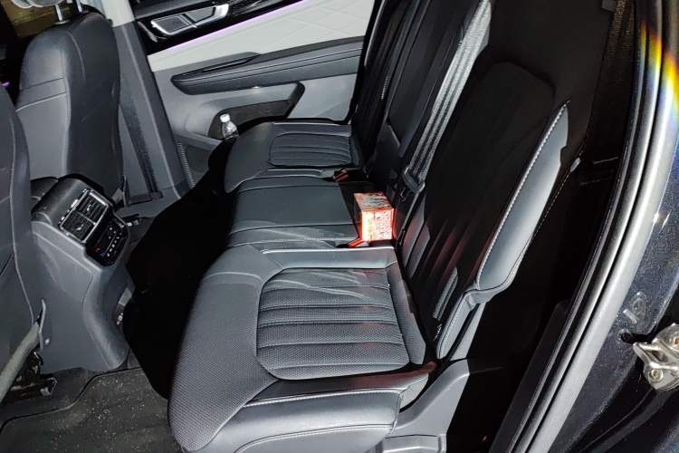 Used Volkswagen Teramont 2022 380TSI Four-Wheel Drive Prestige Luxury Edition Left Rear Seat