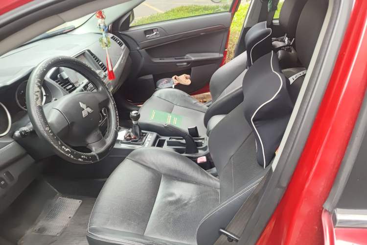 Used Mitsubishi Lancer EX 2012 Chasing Edition 1.8L Manual Luxury Model
