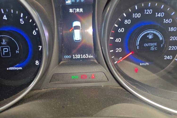 Used Hyundai Santa Fe 2013 Revised Version 2.0T Automatic All-Wheel Drive Top-Tier Trim