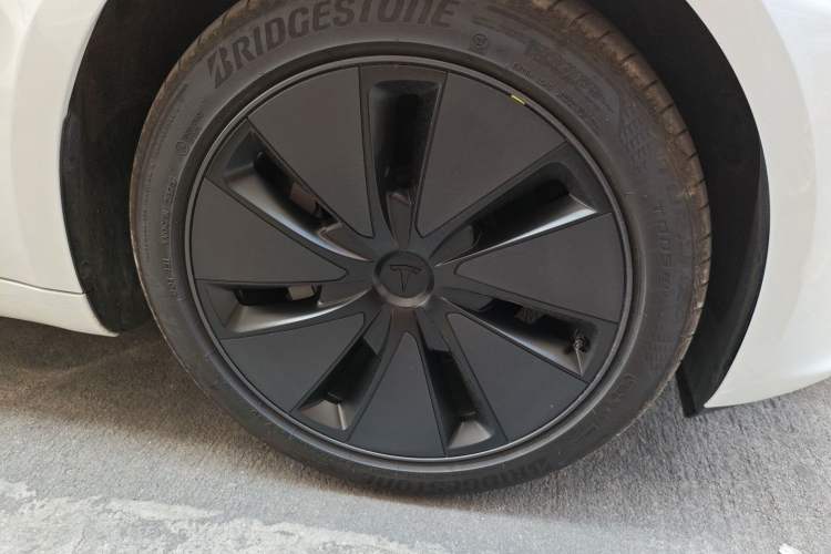 Used Tesla Model 3 2025 Rear-Wheel-Drive Version
