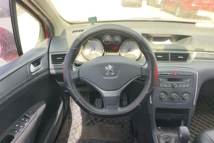 Used Peugeot 308 2014 Enjoy Edition Classic 1.6L Manual YouShang Model Steering Wheel