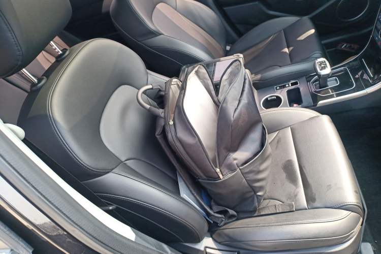 Used Haval H2 2018 Red-Label 1.5T Dual-Clutch Two-Wheel-Drive Elite Model