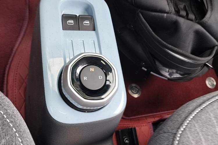 Used Geely Galaxy Panda 2024 Panda Mini 200km Endurance Bear
